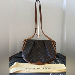 Louis Vuitton Monogram Menilmontant MM Crossbody Bag CT4104